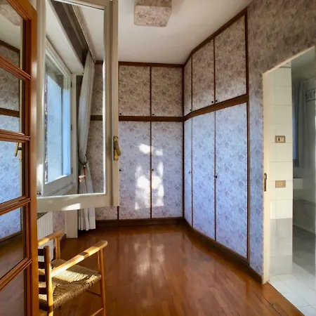 Alliata Bronner Villa *